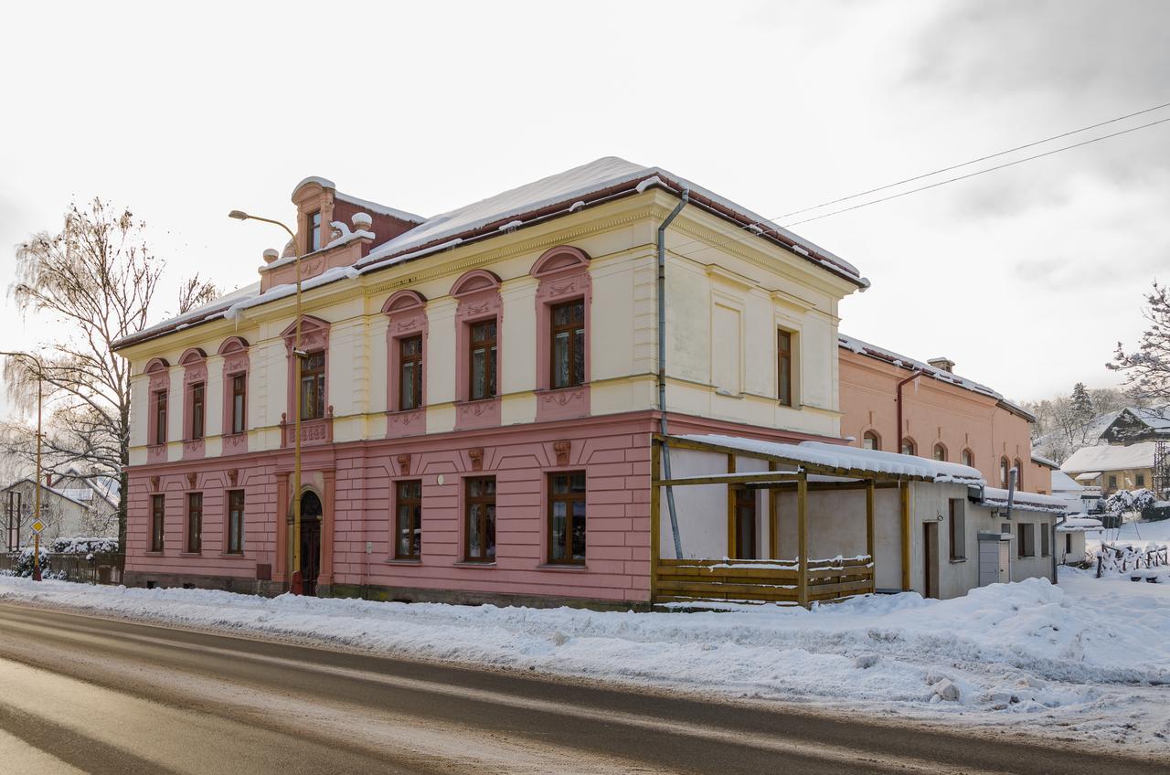 Penzion Sportino Svoboda nad Upou Bagian luar foto